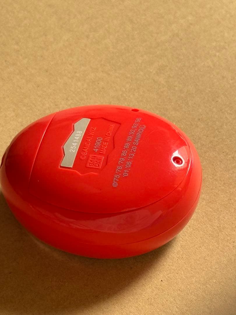 たまごっちみーつ サンリオキャラクターズDX 赤