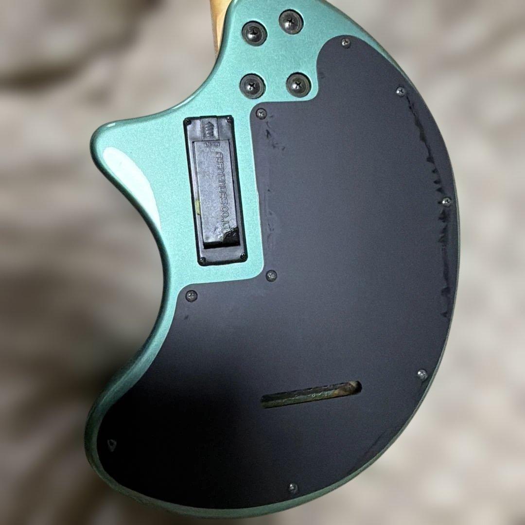 フェルナンデス Zo-3 ギター　アンプ内蔵　ゴールドパーツ　希少