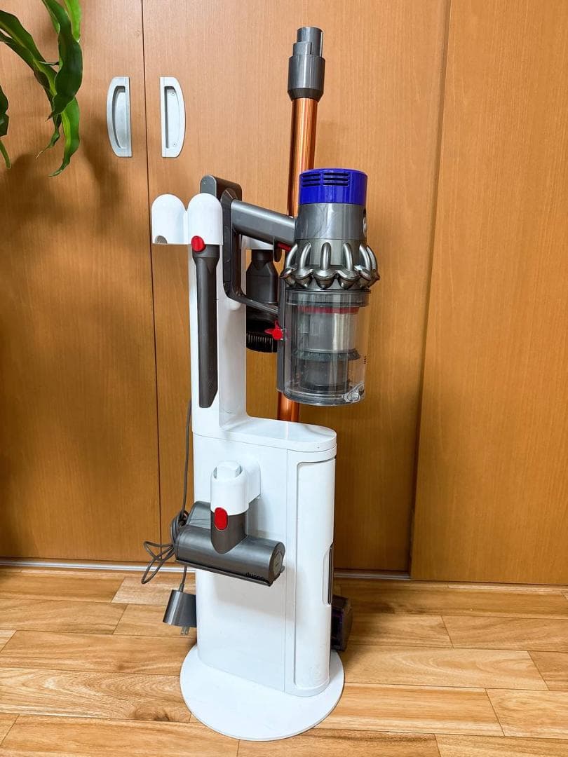 分解洗浄済】298-ダイソン dyson v10 sv12 掃除機 作動品