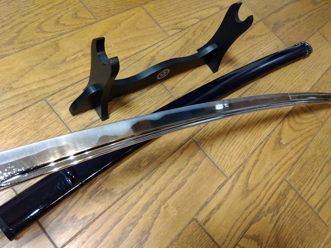 織田信長　レプリカ　模造刀と織田信長　家紋入り刀置き