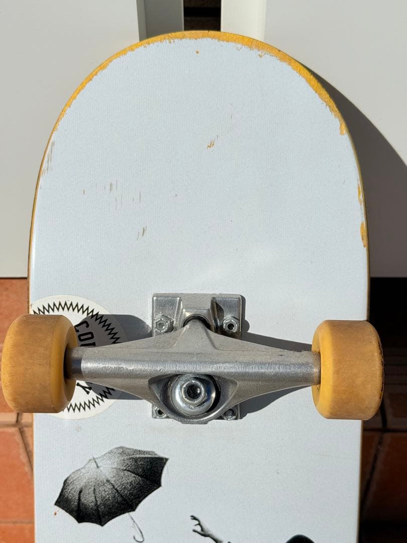 【美品】スケートボード　コンプリート　ポーラー　8インチ