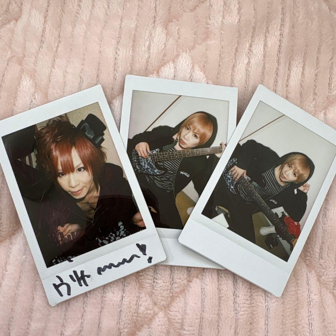 BugLug燕さん過去チェキセット - メルカリ