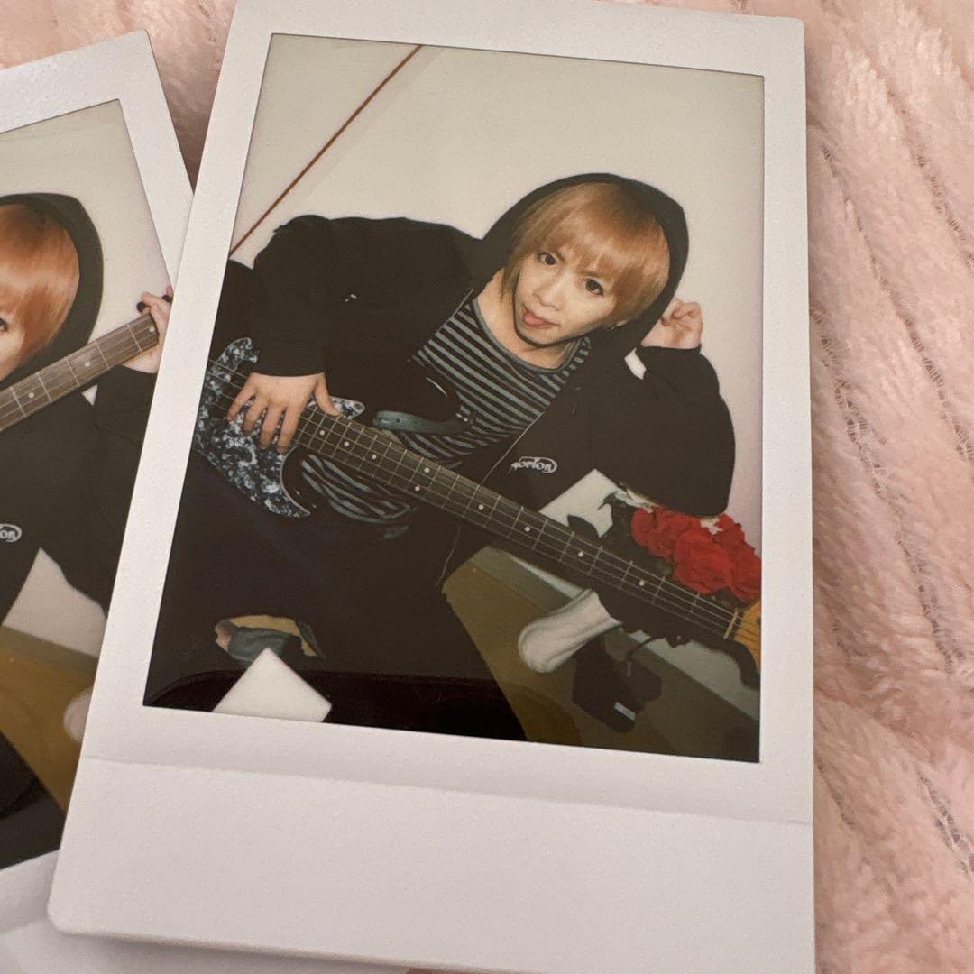 BugLug燕さん過去チェキセット - メルカリ