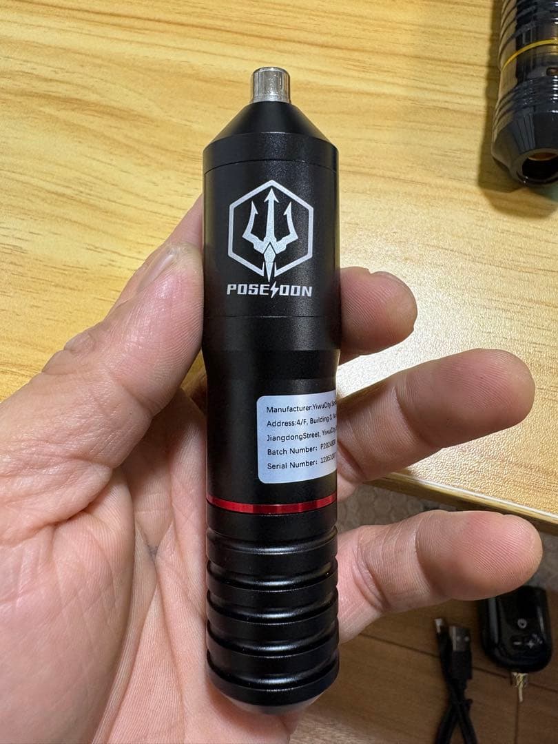 タトゥーマシン7個とボーナスバッテリー2個