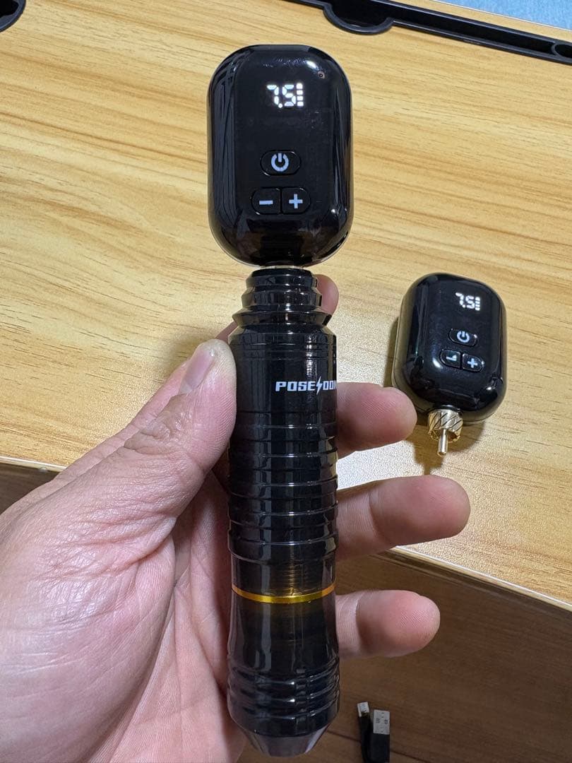 タトゥーマシン7個とボーナスバッテリー2個