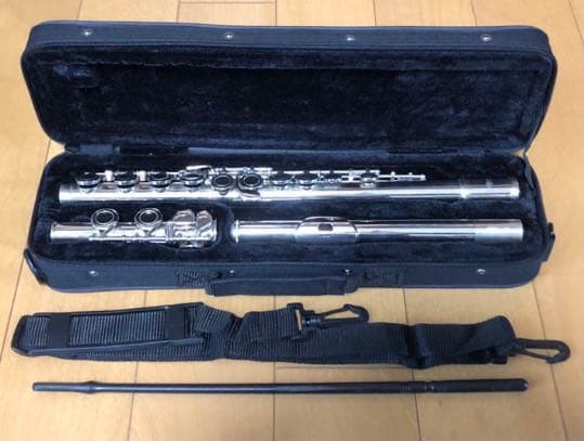 フルート Kaerntner　ケルントナー 掃除棒付き フルート Kaerntnerケルントナー 掃除棒付き