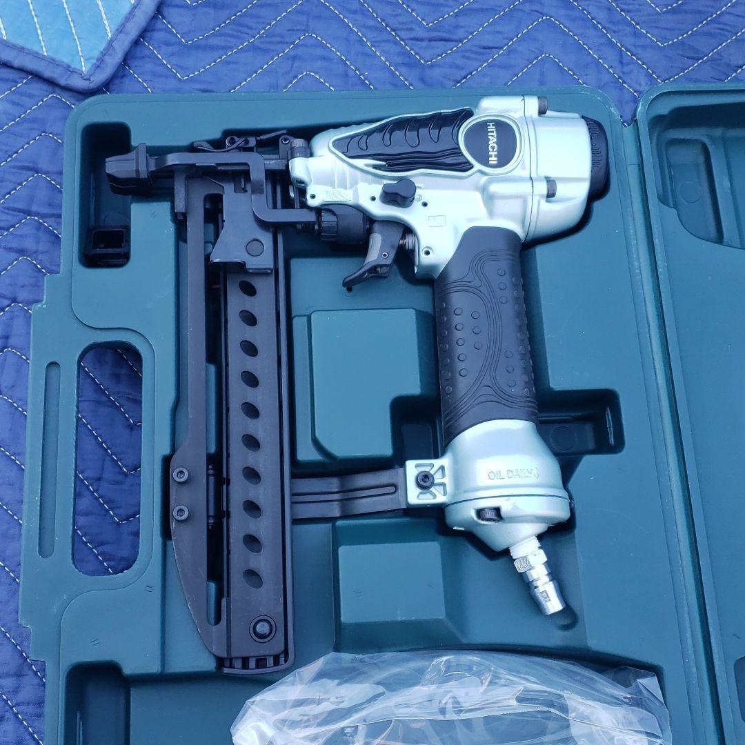 ⑧大倉陶園 キリンビアマグコレクション 2000 トップ 金白金触バラ