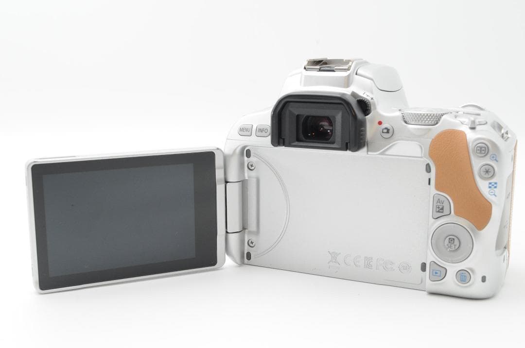 ○新品クラス⑥○夏SALE○ Canon EOS Kiss x9 ダブルレンズ △極上