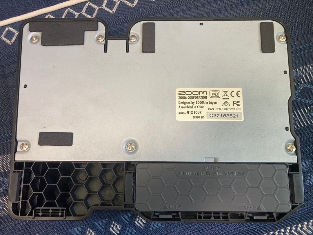 ZOOM G1X FOUR　電源アダプター付き