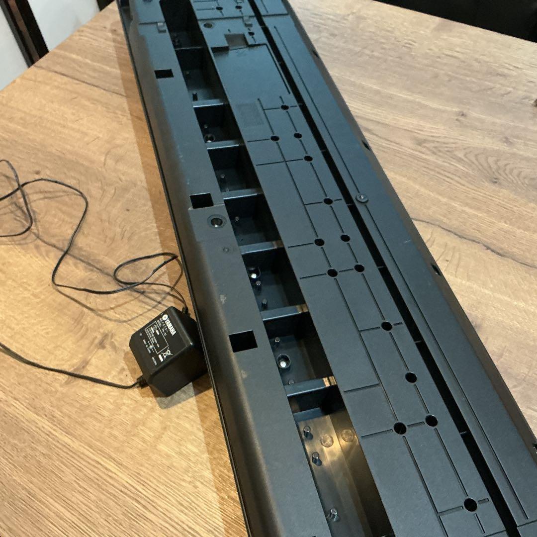 YAMAHA 電子キーボード 2016年製 譜面台・アダプター付き - メルカリ