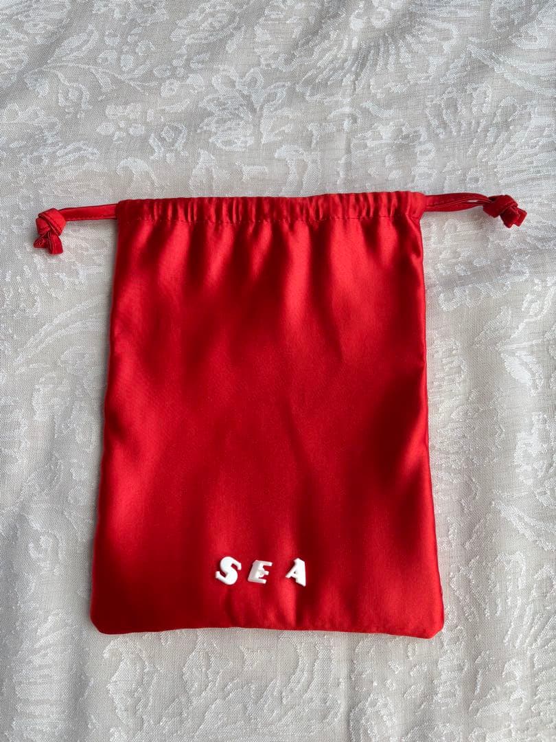 バッグ SEA SATIN \"KINCHAKU\" BAG (M) tomato