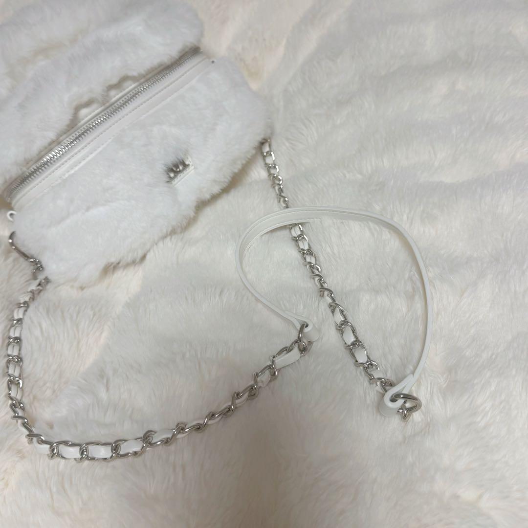 完売商品 Darich フェイクファーショルダーミニバッグ ホワイトWHT