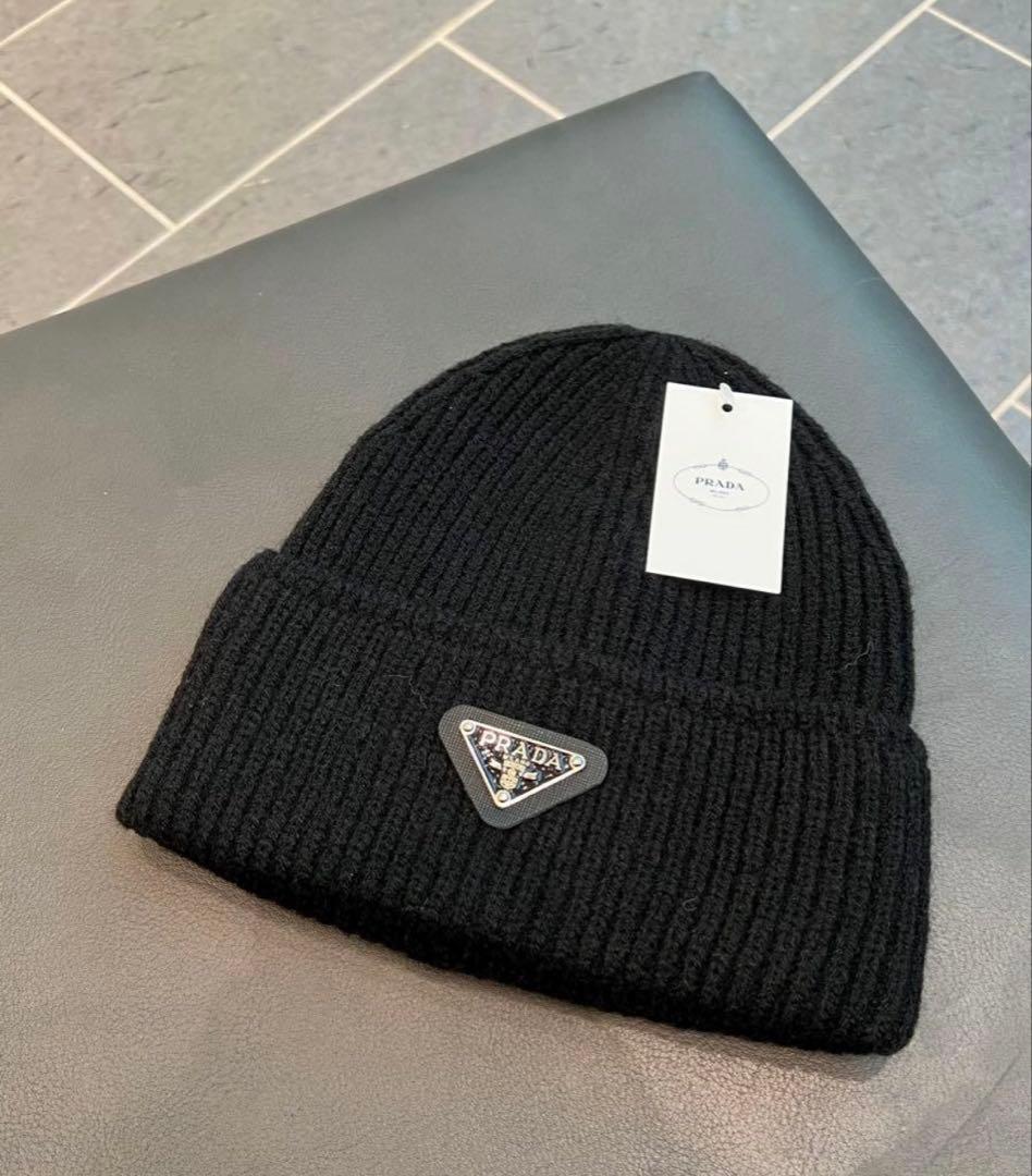 新品未使用　タグ付き　PRADA ニット帽 PRADA（プラダ） ニット帽 2HC426 3IM メンズ トライアングルロゴ