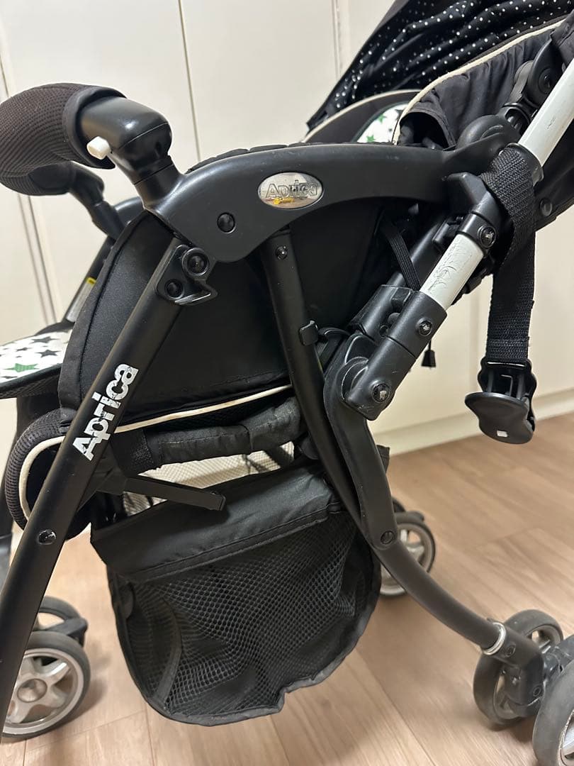 Aprica 折りたたみベビーカー ブラック
