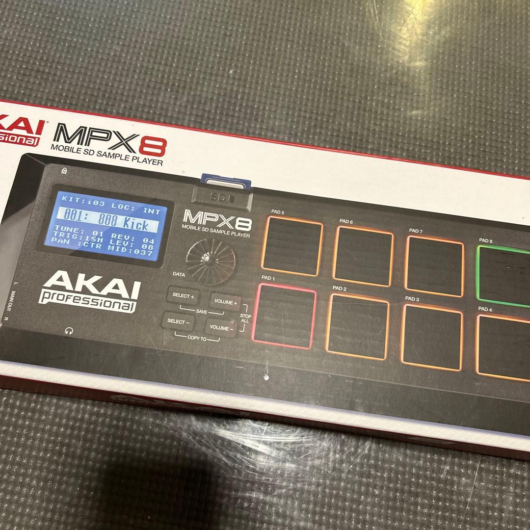 AKAI MPX8 モバイルSDサンプルプレーヤー
