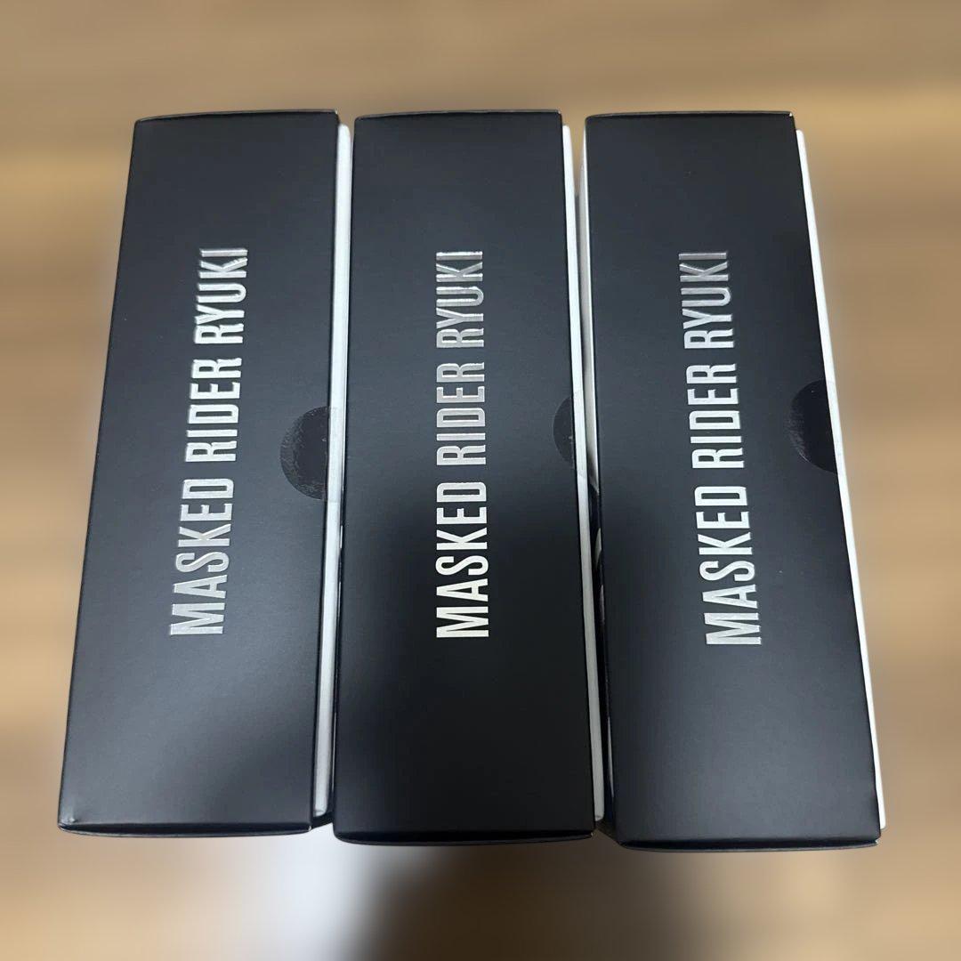 新品未開封3個　S.H.figuarts 真骨彫製法 仮面ライダー龍騎