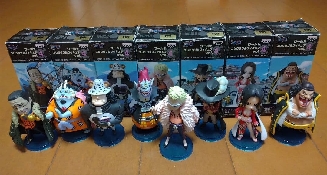 ワンピース ワールド コレクタブル フィギュアvol.4 王下七武海 4種