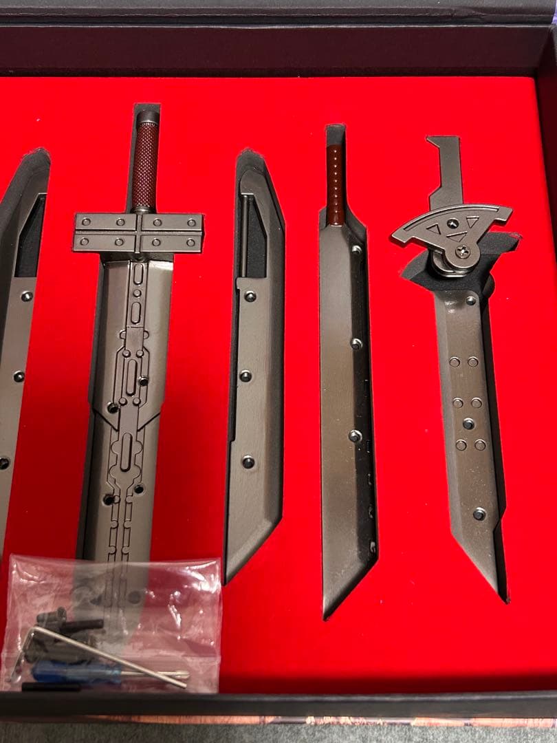 ファイナルファンタジー7 クラウド バスターソード 合体剣 金属製 約24cm
