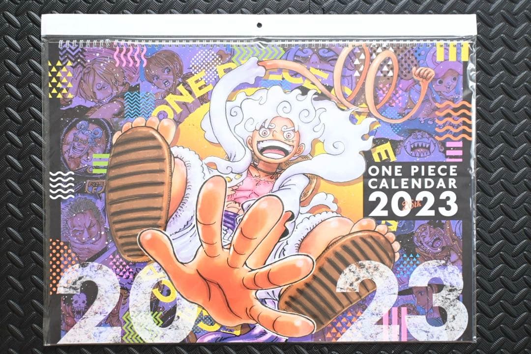 ワンピース　コミックカレンダー　2023 〜2025年
