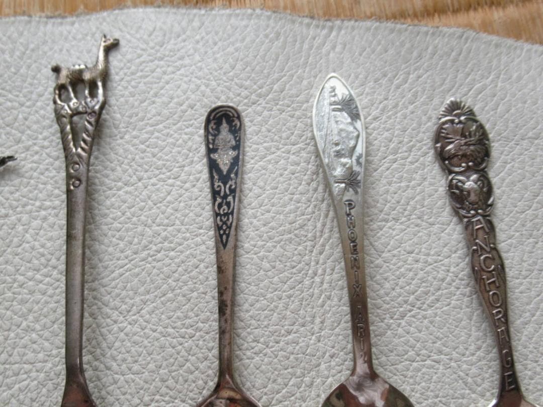 希少 美品 1950年頃希◇銀製(シルバー)と七宝製 世界のスプーン 合計23