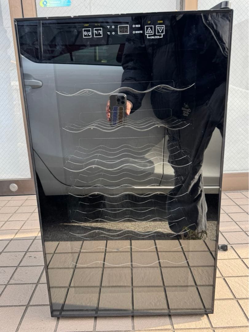 最終値下げ　ワインセラー　２8本　ミラードア　ブラック ワインセラー (63本収納)【左開き】 ブラック | さくら製作所