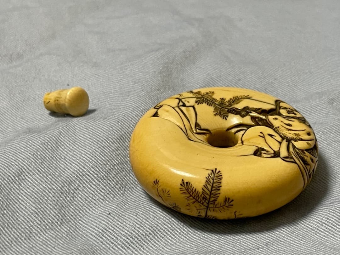 饅頭　根付　時代あり　おかめ