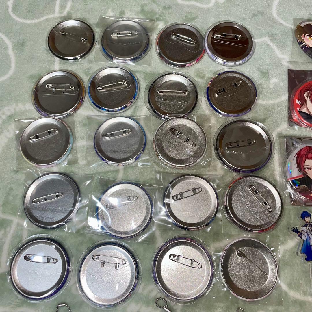 いれいす　缶バッジ　アクキー　ラバーチャーム　メモ帳