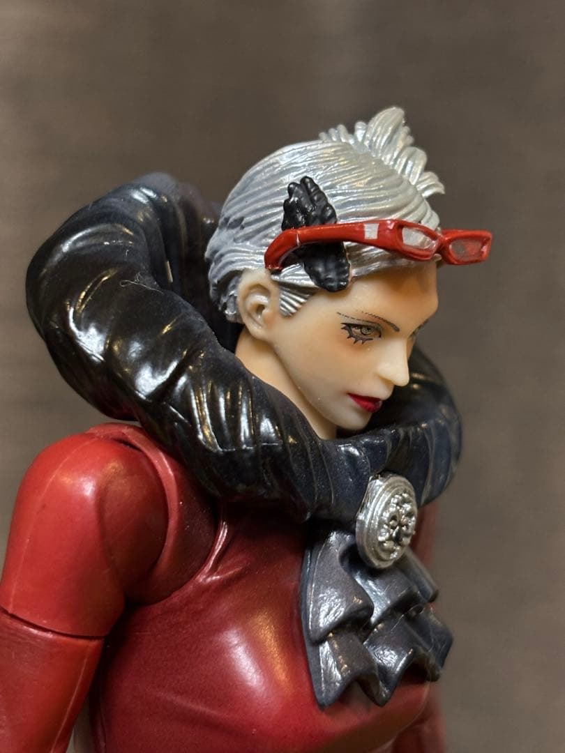 PLAY ARTS改 ベヨネッタ ジャンヌ BAYONETTA JEANNE