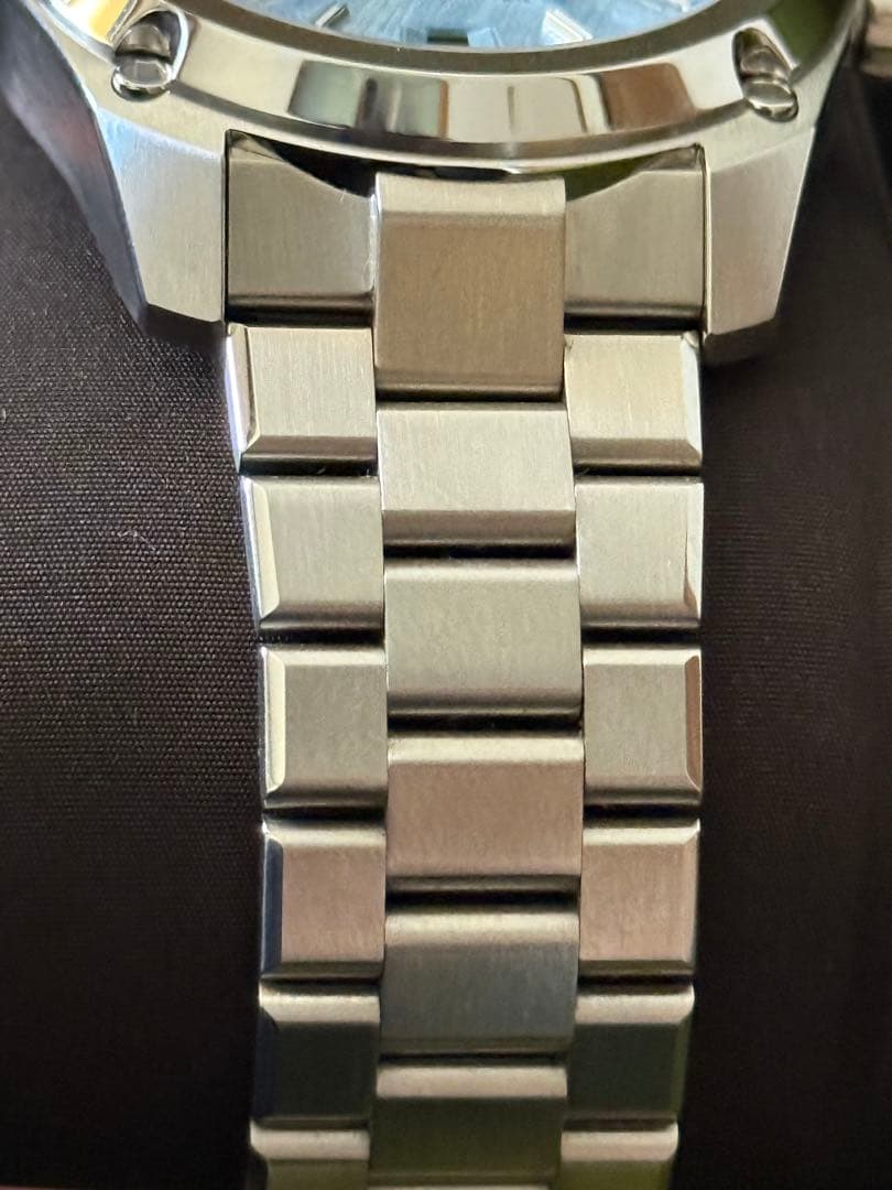 FORMEX アイスブルーメテオライト文字盤