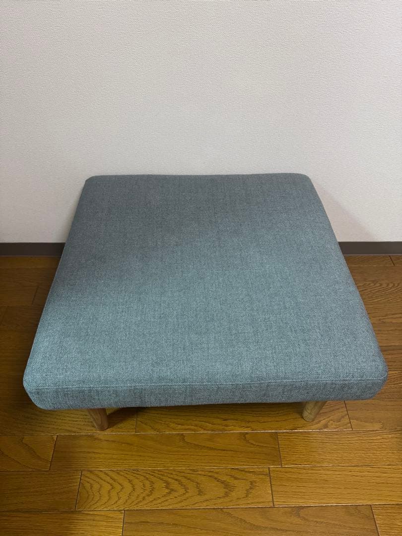 モモナチュラル　DAY オットマン　Mサイズ