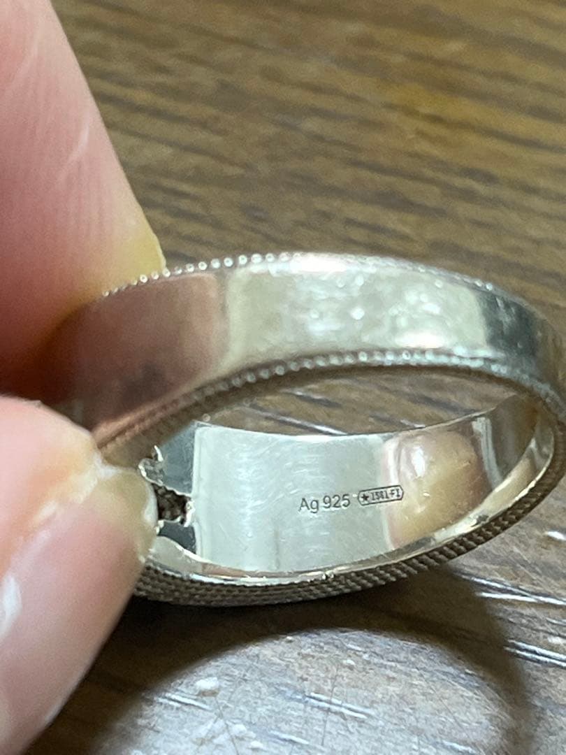 GUCCI インターロッキングリング 17号