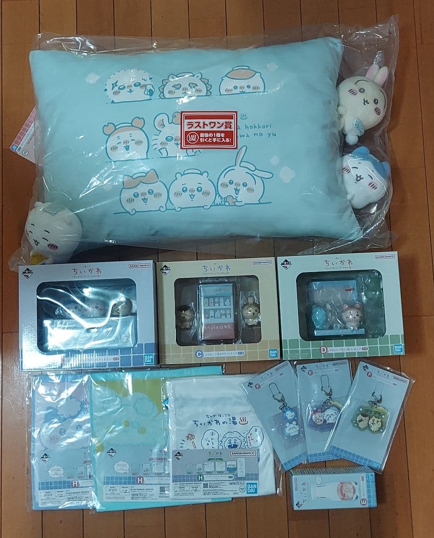 2個セット ダンガンロンパ ORBcafe オーブカフェ 等身缶バッジ 日向創