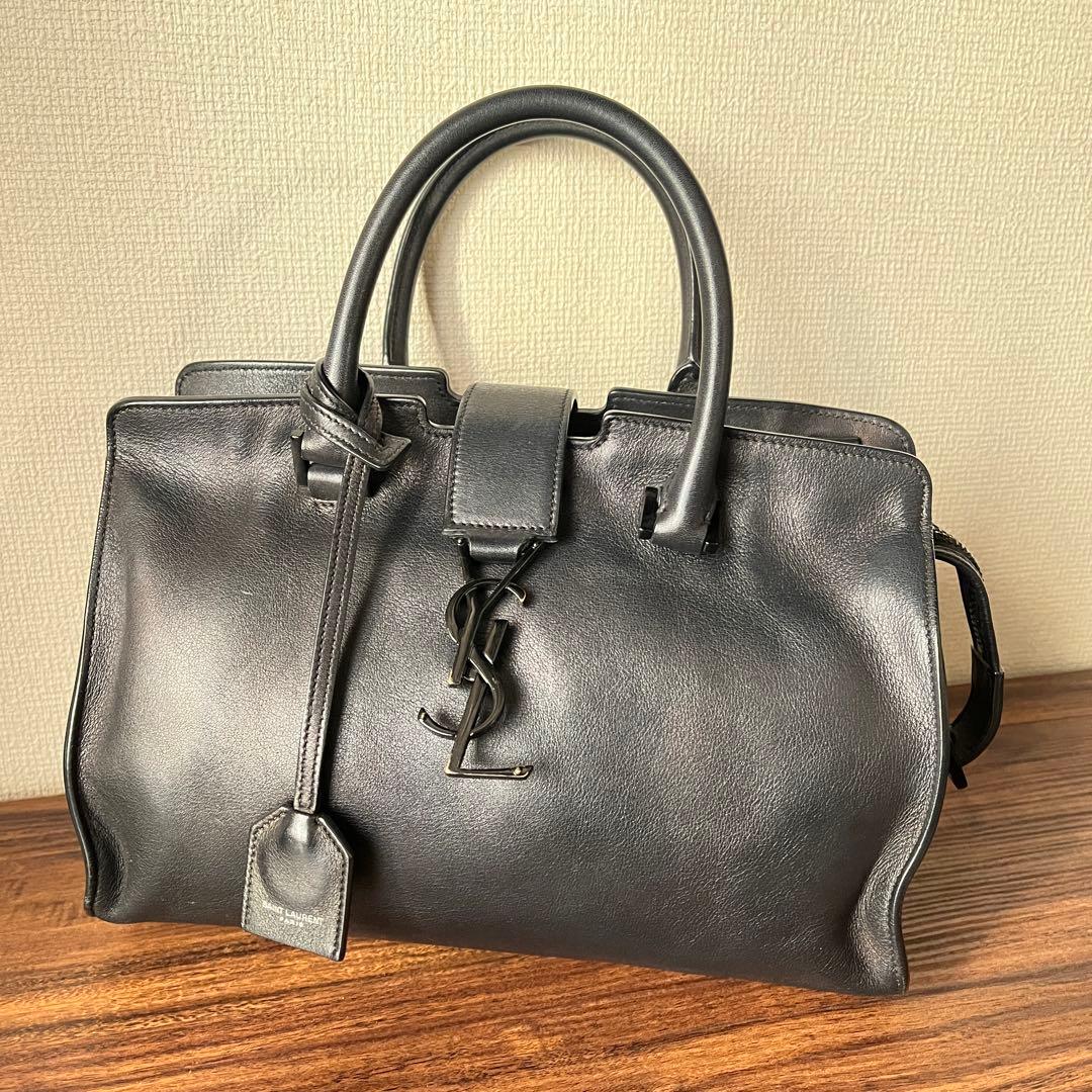 【美品】SAINT LAURENT PARIS ベイビー カバス ハンドバッグ