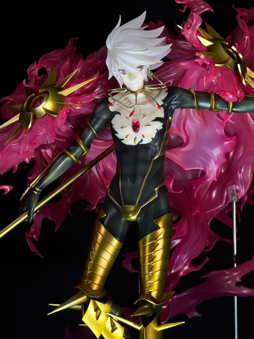 FGOアルジュナ〔オルタ〕とカルナ 1／8スケールフィギュアのセット