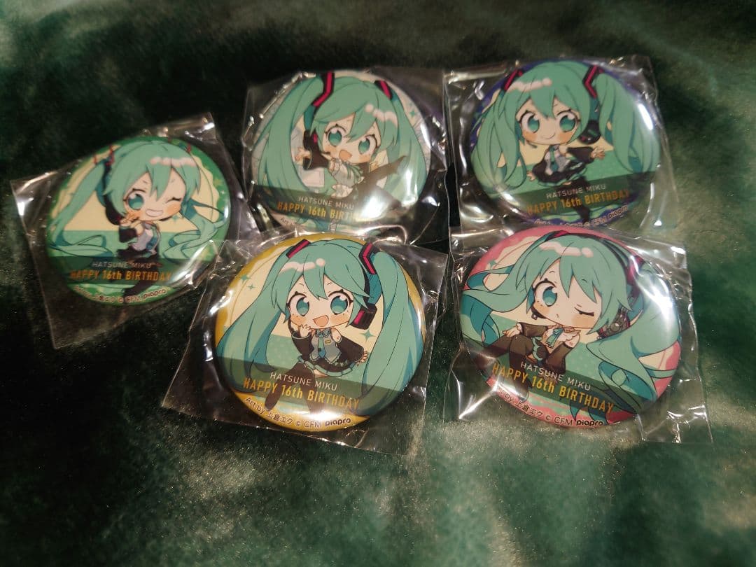 初音ミク　VOCALOID　マジミラ　雪ミク　缶バッジ等