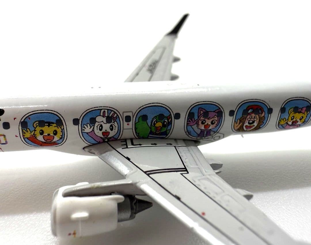 航空機・ヘリコプター JA254J EMBRAER 190 J-AIR JAL