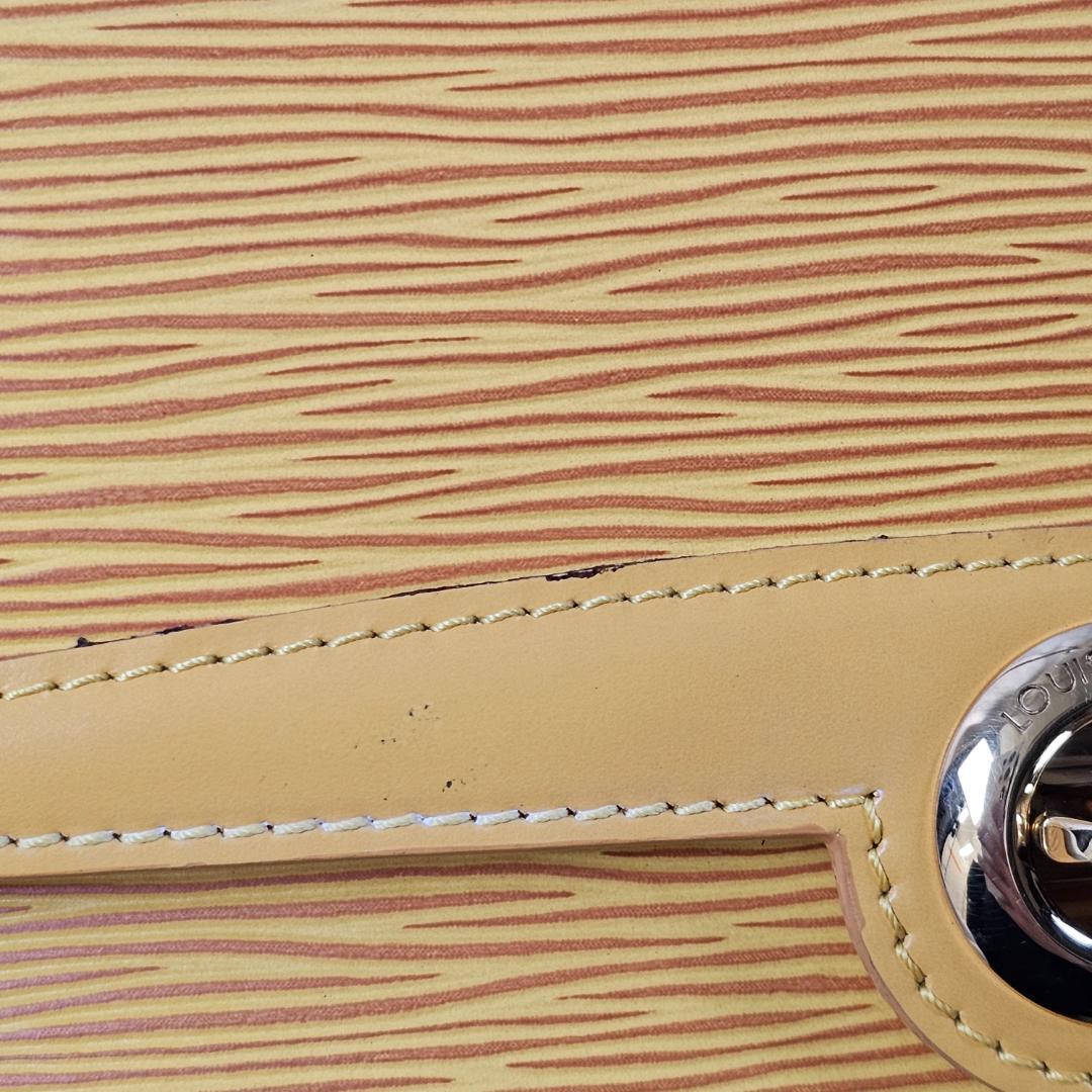 Louis Vuitton エピライン　アルシュレザーショルダーバッグ　イエロー