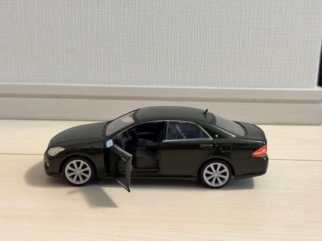 トヨタ カラーサンプルミニカー3台セット