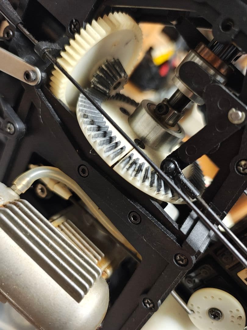 ★最終値下げ★KYOSHO コンセプト30 　エンジンラジコンヘリコプター