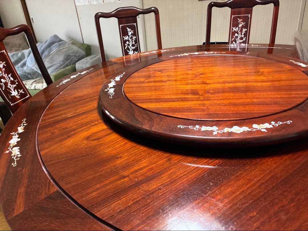 ≪引き取り限定≫円形木製中華テーブル 花模様インレイ　椅子セット(5脚)