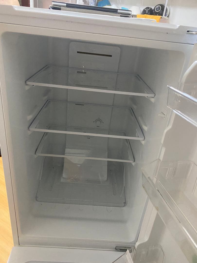 ☆引き取り希望☆冷蔵庫 2023年製 ホワイト YRZ-F15J-W