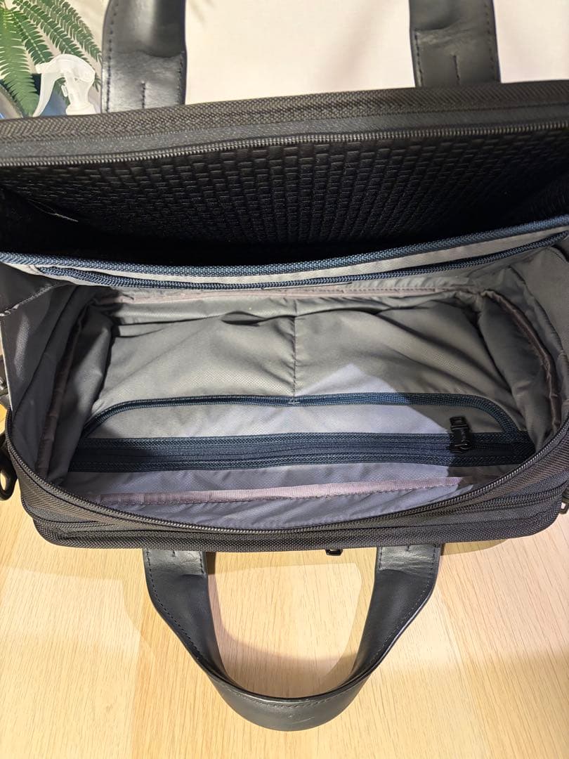 TUMI アルファ2 オーガナイザー ポートフォリオ ブリーフ ビジネスバッグ