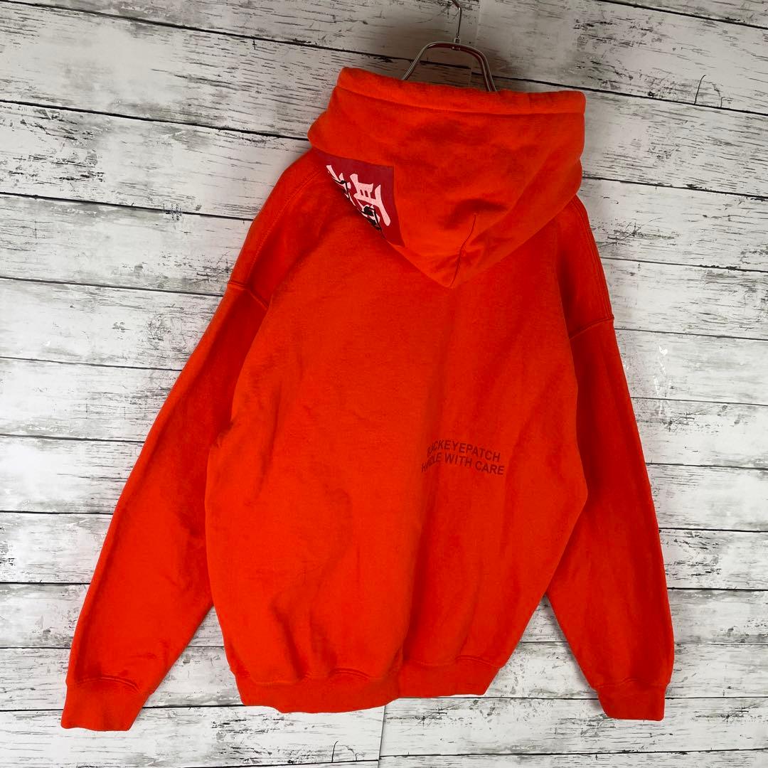 【即完売デザイン】ブラックアイパッチ☆センタープリント 希少カラー パーカー