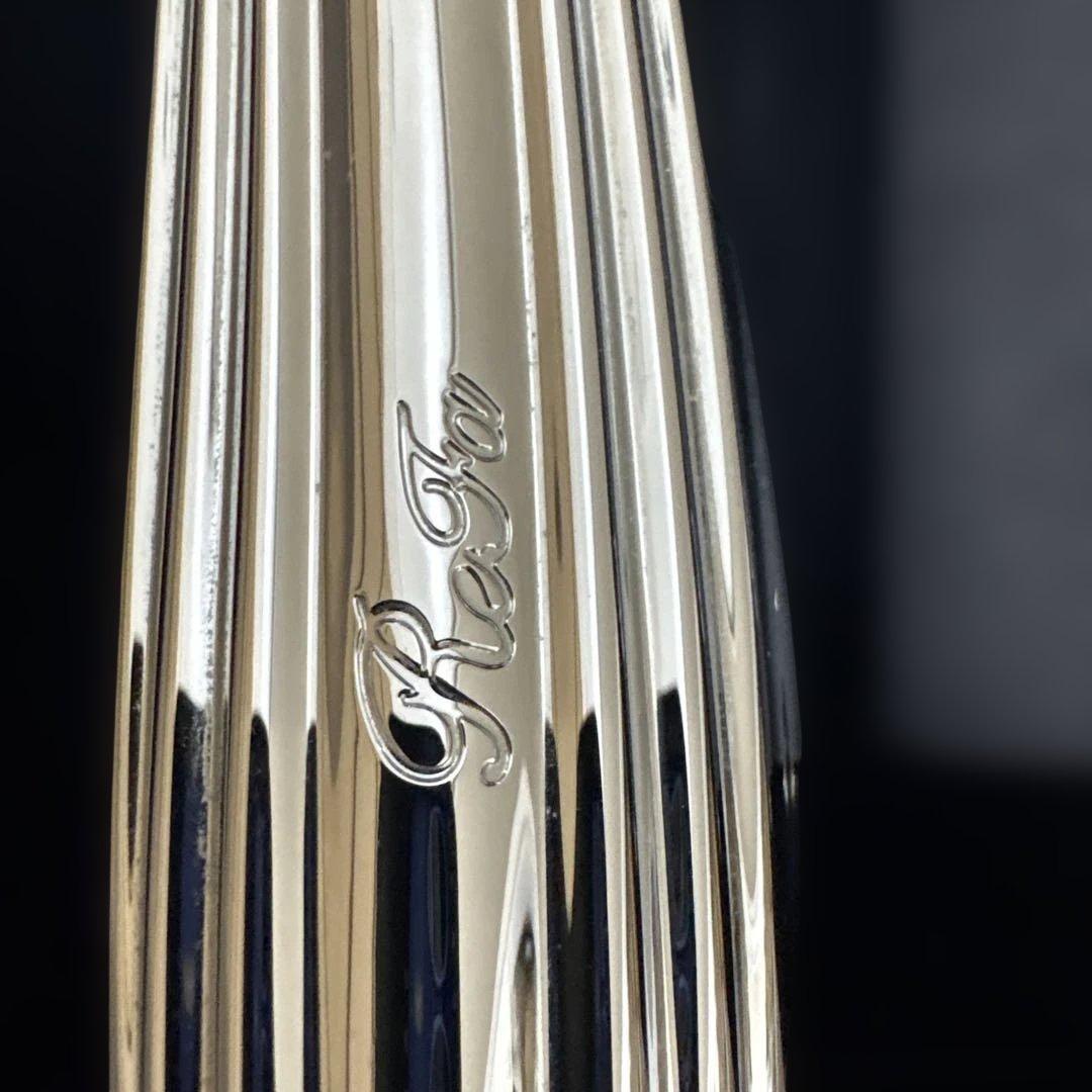 ReFa 美顔ローラー 専用ケース付き - メルカリ