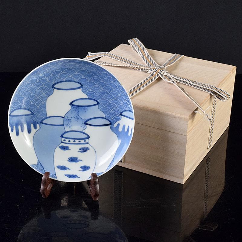 鍋島焼　藍鍋島　七壷文　五寸皿　時代箱付　V　R8047 鍋島焼 藍鍋島 染付菊花文 五寸皿 時代箱 V R8086 鍋島