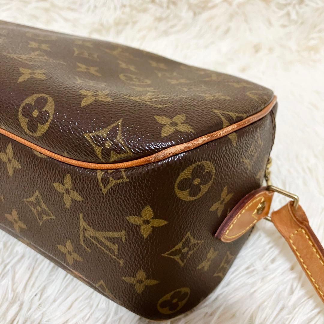 美品 ルイヴィトン ブロワ モノグラム クロスボディ M51221