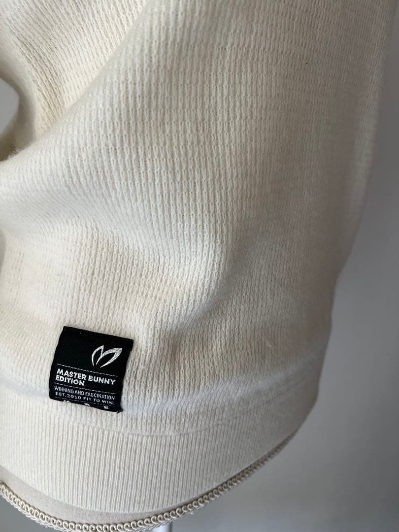 パーリーゲイツマスターバニー　羊毛カシミア刺繍セーター