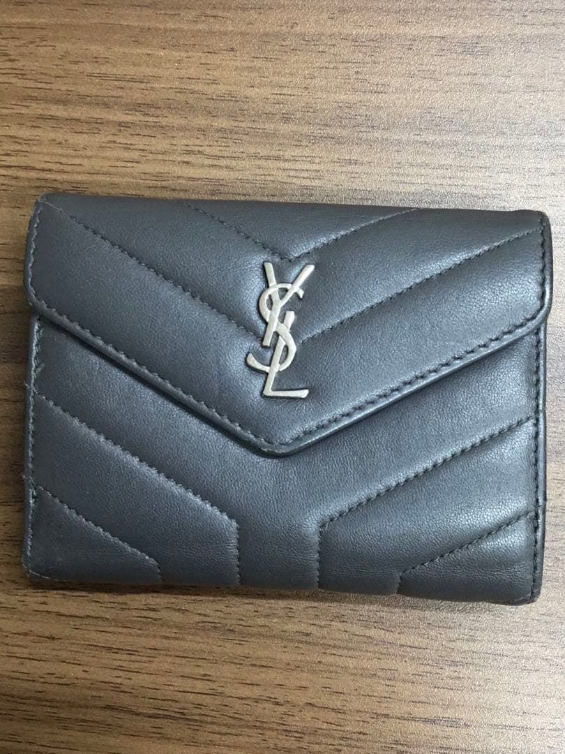 イヴ・サンローランYSL二つ折り財布グレー箱付き
