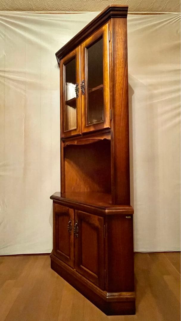 【カリモク】\"コロニアル\" HC3300NK 隅棚 コーナーキャビネット