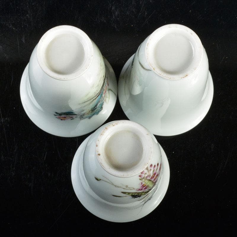 中国 景徳鎮 粉彩 花草昆虫文 酒杯 三客 F R4790